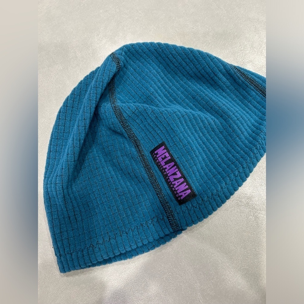 Melanzana Micro Grid Beanie Hat Adult Large Marine Blue NWT Microgrid